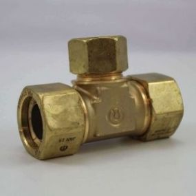 TracPipe Brass AutoFlare Reducing Tee Gas Pipe Fitting - 28mm x 15mm