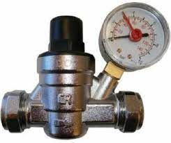 Intatec Pressure Reducing Valve with Gauge Compression (15/22mm)