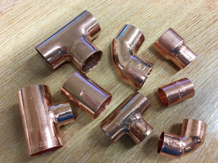 55 fittings in total Selection off 15mm & 22mm End Feed Copper Fittings 